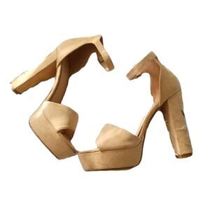 Herstyle Tan Heels Sz 8
